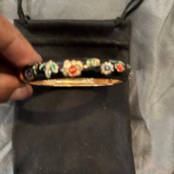 BLK/RED/Gold Flower Bangle- Jiu Long Xing - Picture 2 of 4